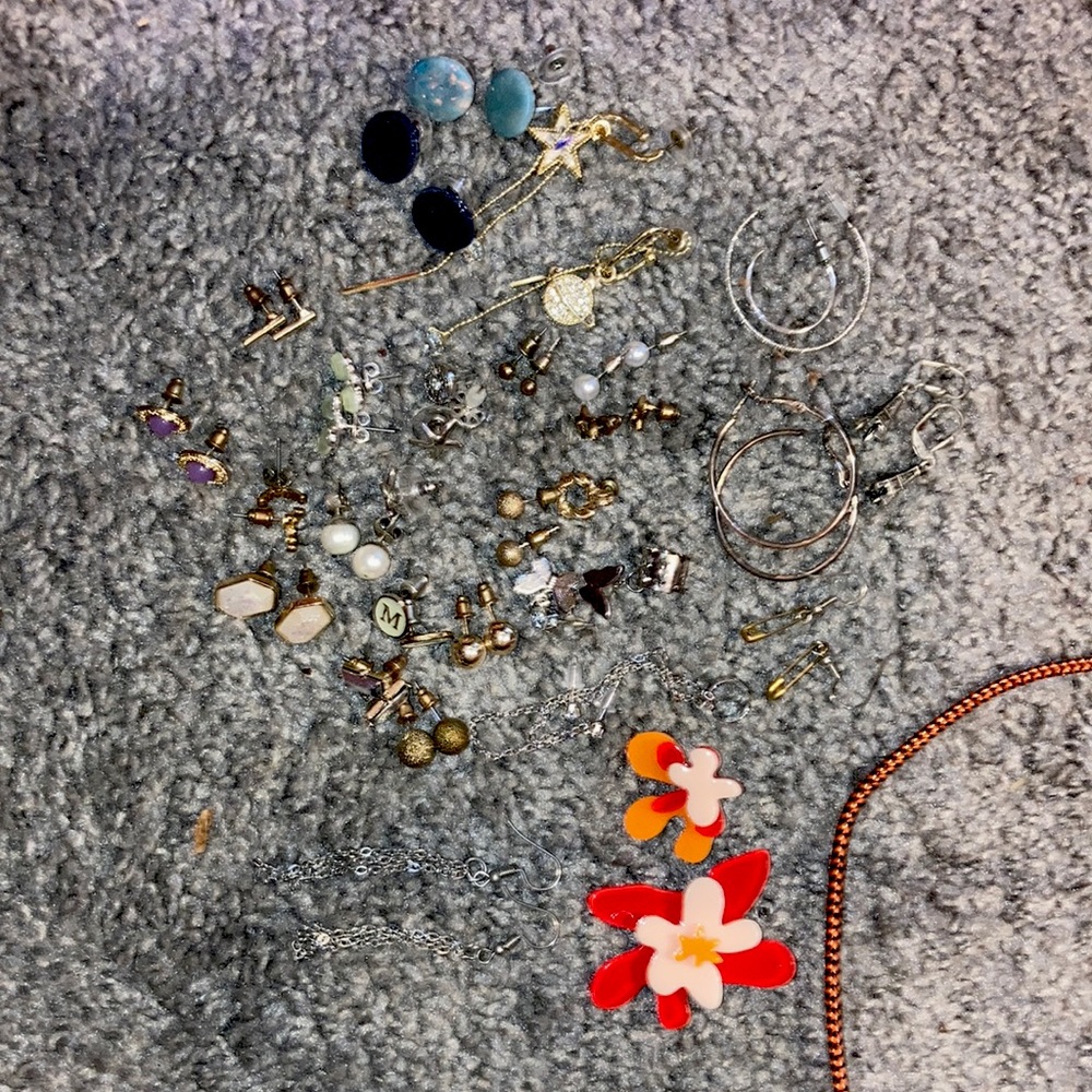 HUGE lot of earrings